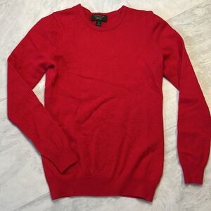 Charter Club  100% Cashmere   Long sleeve Sweater  Crewneck   True Red   Size XS
